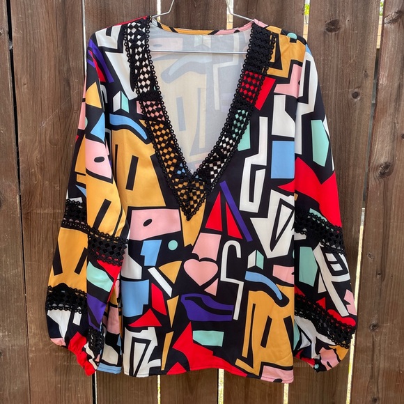 NO BRAND | Women’s Colorful Geometric Blouse - Picture 1 of 5